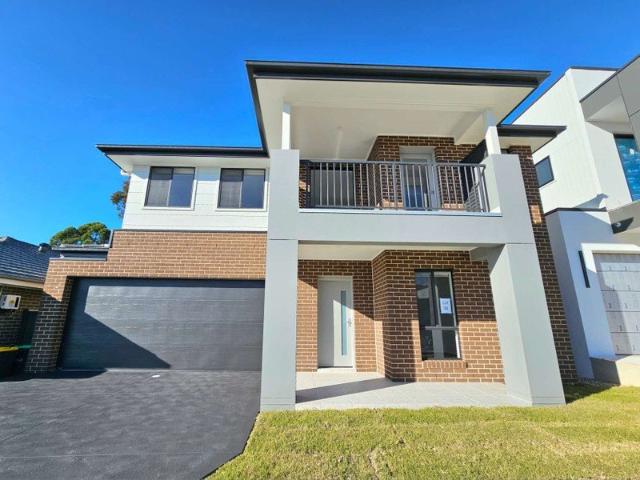 Modern Four Bedroom Home in Prime Location of Box Hill