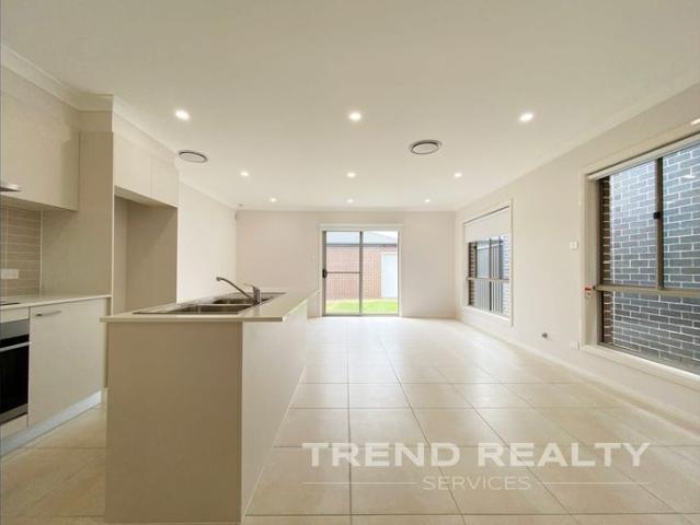 Modern Four Bedroom Home + Study