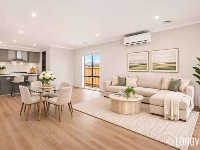 Modern Four Bedroom Home with Shops Close at Hand