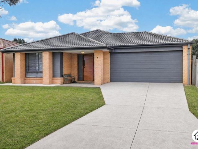 MODERN FOUR BEDROOM HOUSE IDEAL FIRST HOME
