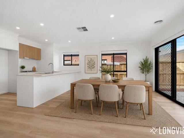 Modern Four Bedroom Living in an Ideal Location