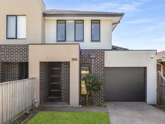 Spacious Four Bedroom Family Home with 28sq Internal on 303sqm Land