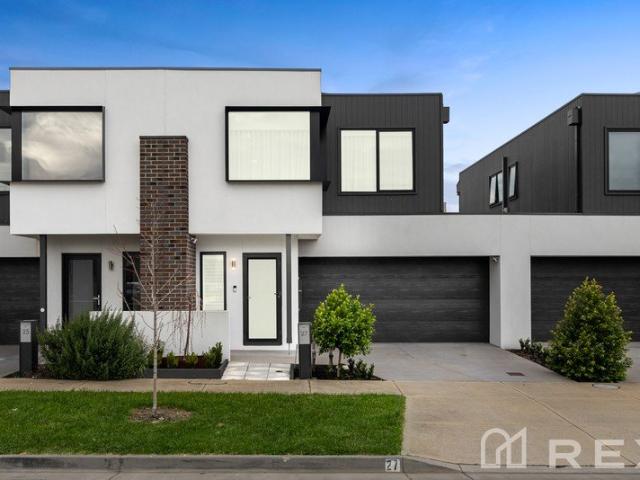 Modern Family Comfort in a Prime Officer Location