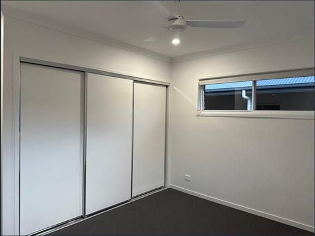 Modern Family Comfort in the Heart of Logan Reserve