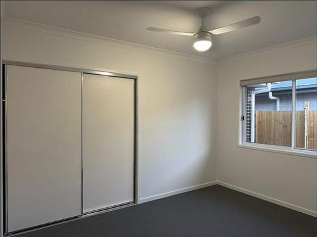 Modern Family Comfort in the Heart of Logan Reserve