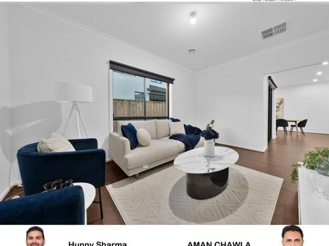 MUST SELL, MAKE AN OFFER, EAST FACING PERFECT LOCATION HIGH RENTAL