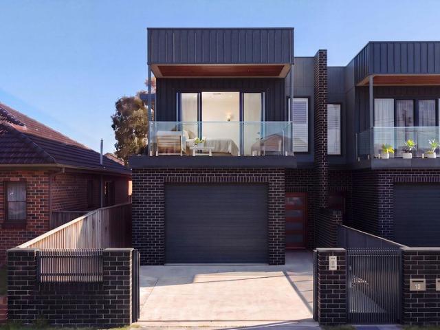 Modern Family Haven in a Quiet Chifley Cul de Sac