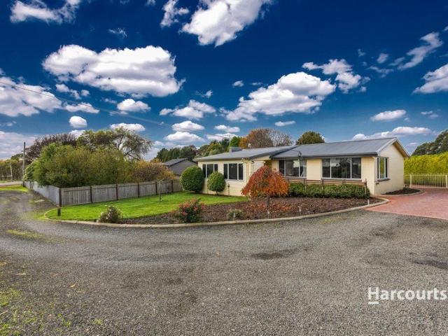 Modern Family Haven in Ridgley