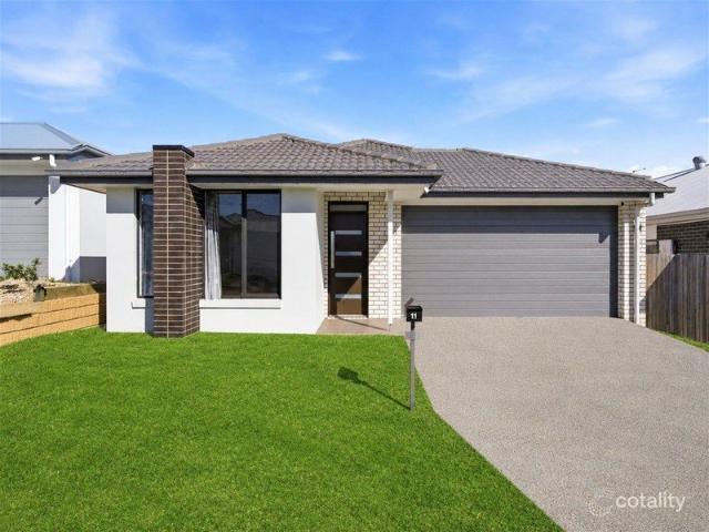 Modern Family Haven in the Heart of Greenbank