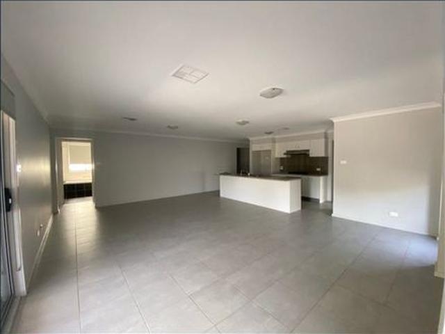 Modern Family Home in a Sought After Thornton Location