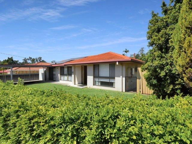 Modern family Home at a convenient location!