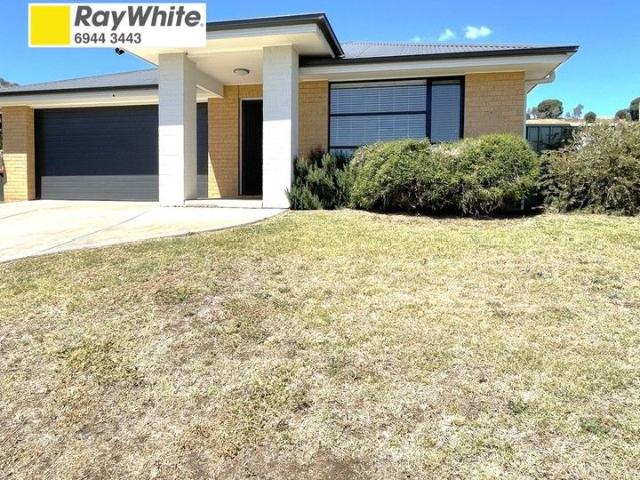 Modern Family Home Great Location