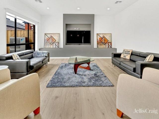 Modern Family Home in Convenient Arramont Location