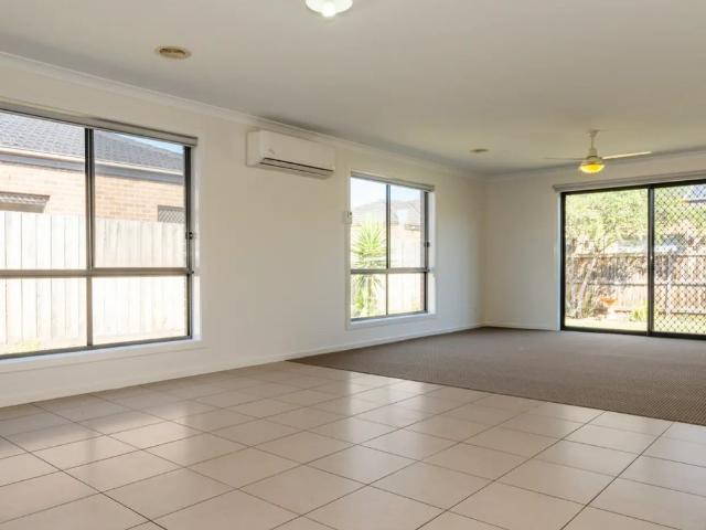 Modern Family Home in Convenient Brookfield Location
