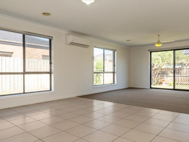 Modern Family Home in Convenient Brookfield Location