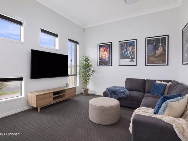 Modern Family Home in Convenient Schofields Location