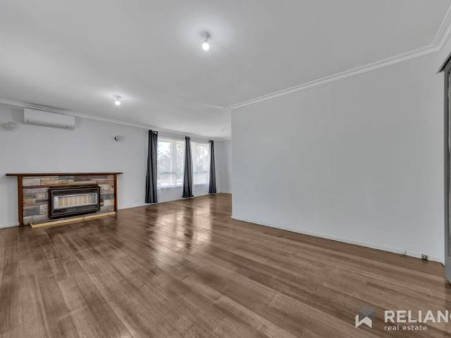 Modern Family Home in a Convenient Wyndham Vale Location
