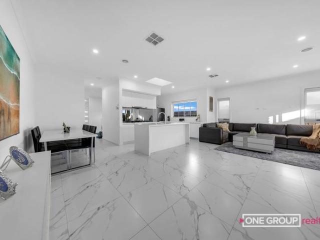 Modern Family Home in a Growing Beveridge Community