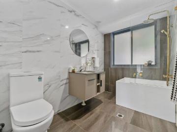 Modern Family Home in a Peaceful Cranebrook Location – Space, Comfort & Convenience!