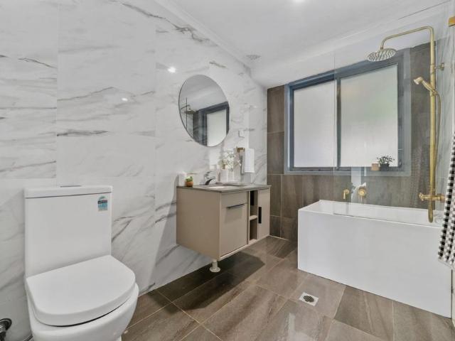 Modern Family Home in a Peaceful Cranebrook Location – Space, Comfort & Convenience!