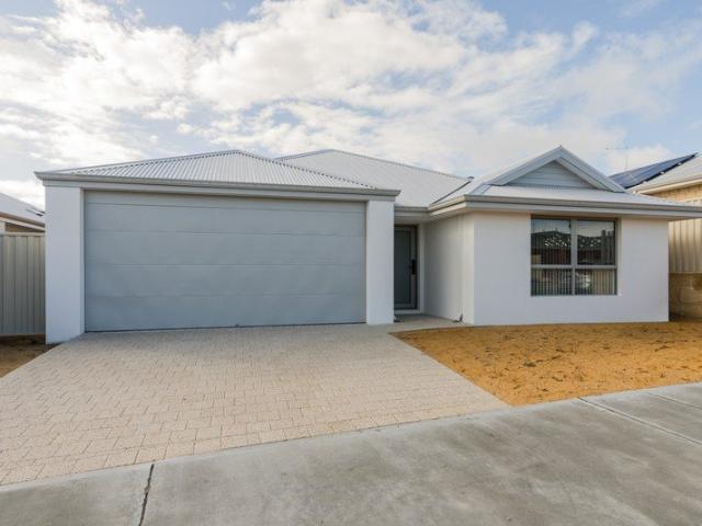 Modern Family Home in Golden Bay