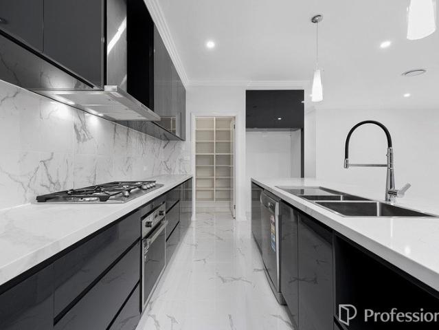 Modern Family Home in Gables