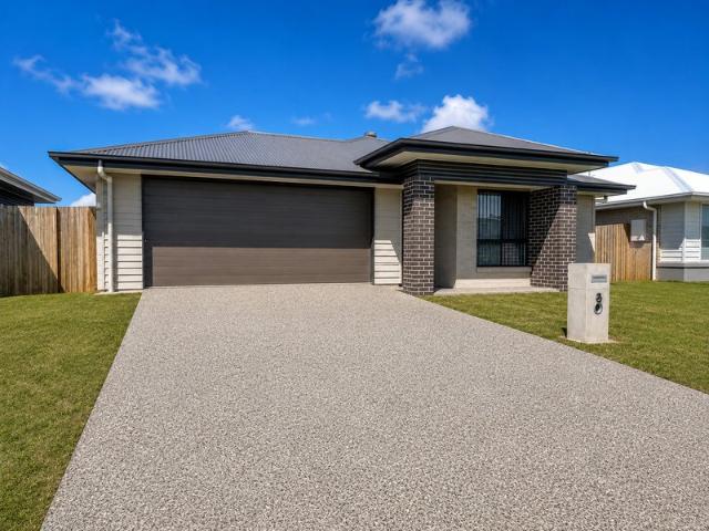 Modern Family Home in Eli Waters $650 Per Week