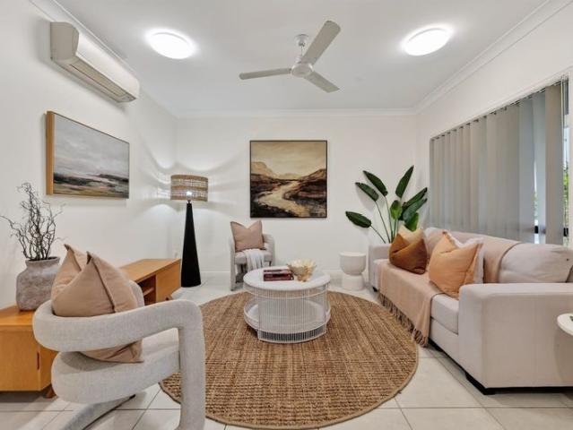 Modern Family Home in Kalynda Chase