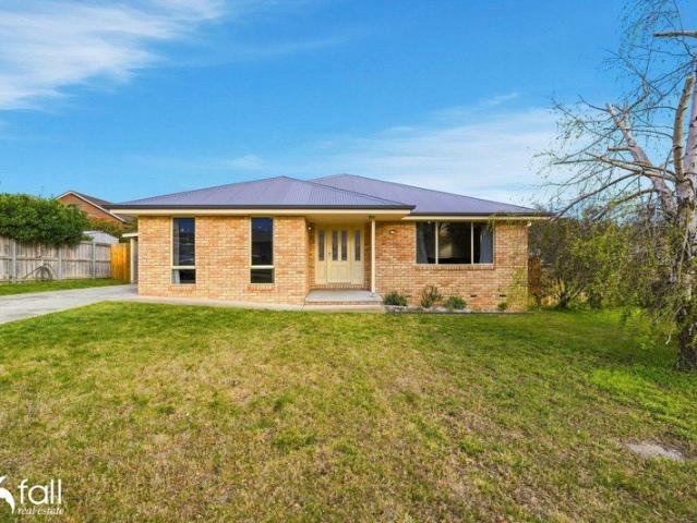 Modern Family Home in Kingston