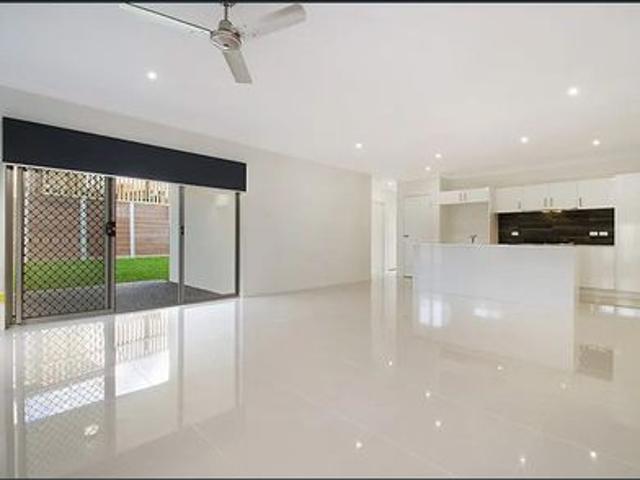 Modern Family Home in Peregian Springs Your Ideal Rental Property Awaits!