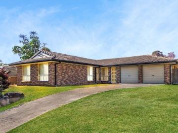 Modern Family Home in Prime Central Location