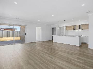 Modern Family Home in Prime Huntly Location