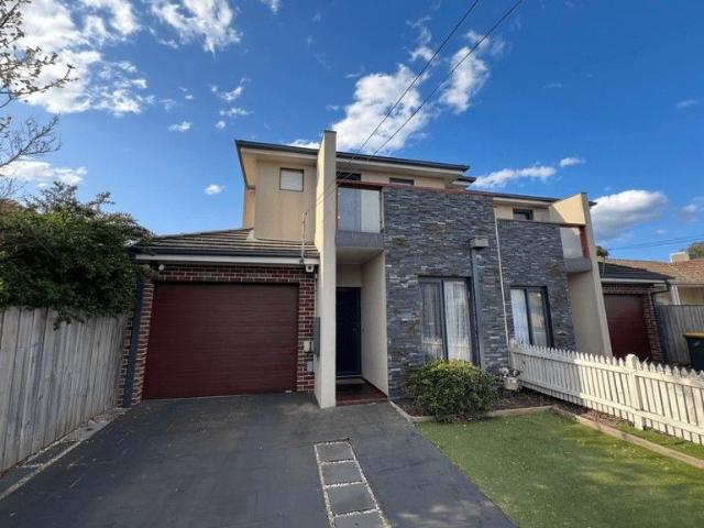 Modern Family Home in Prime Location