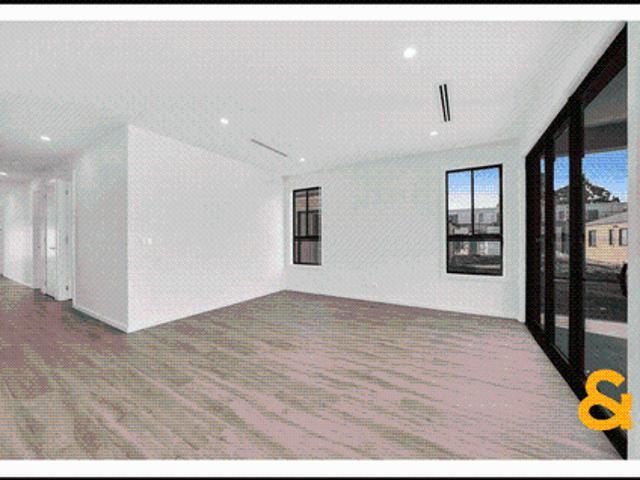 Modern Family Home in Prime Location