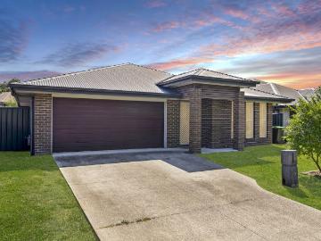 Tuggerah Lake, Jilliby, Wyong Region, Snapper Island