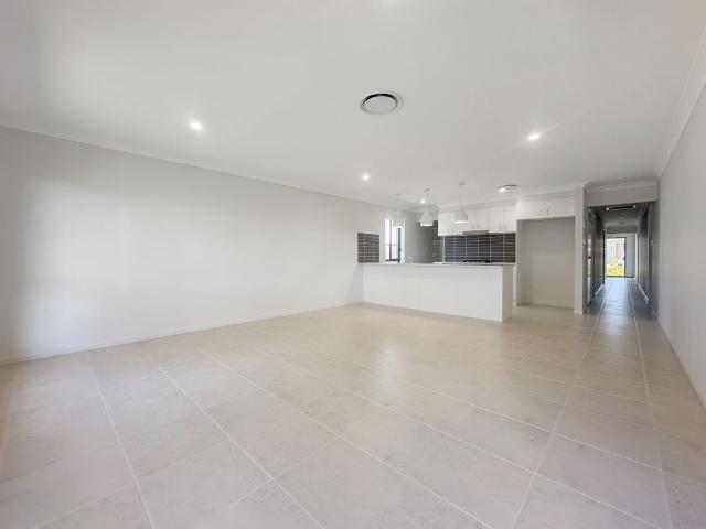 Modern Family Home in Woongarrah