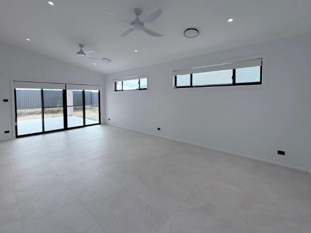 Modern Family Home In Watagan Park Estate