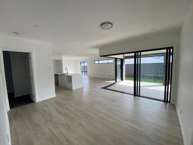 Modern Family Home in Watagan Park Estate, Cooranbong
