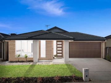 Modern Family Home in the Heart of Cloverton