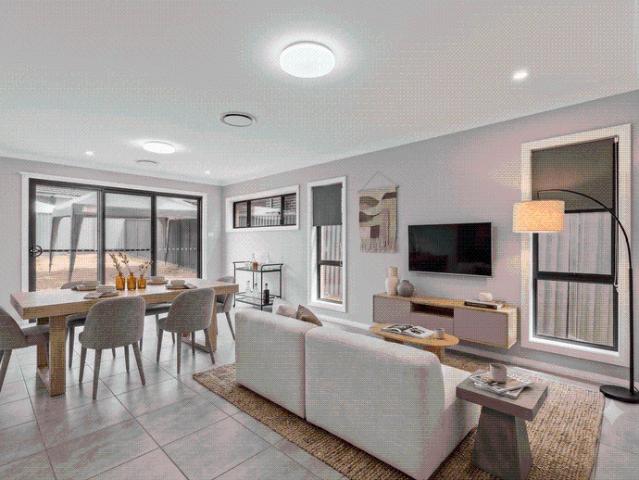 Modern family home in the Heart of Edmonson Park