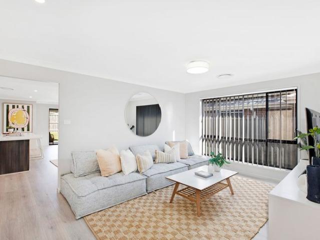 MODERN FAMILY HOME IN THE HEART OF HAMLYN TERRACE