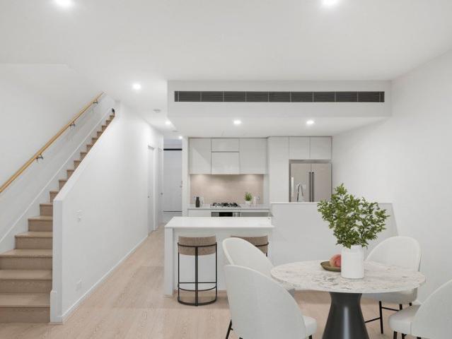 Modern Family Home in the Heart of Little Bay