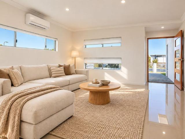 Modern Family Home in the Heart of Pelican Waters