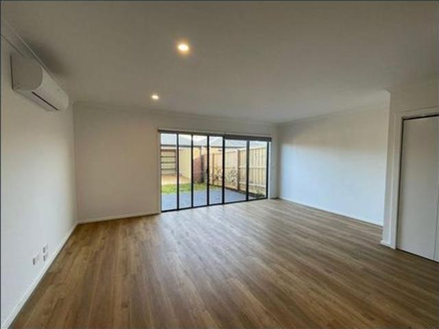 Modern Family Home in Truganina