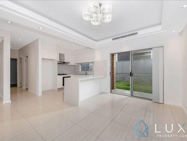 Modern Family Home – Only 850m to Merrylands Station