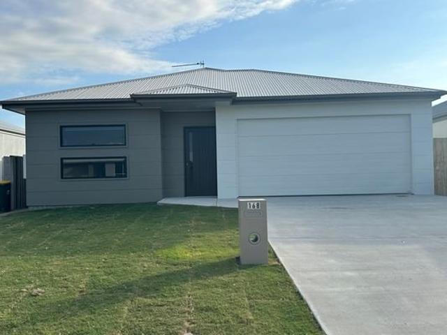 Modern Family Home Only 12 Months Old!
