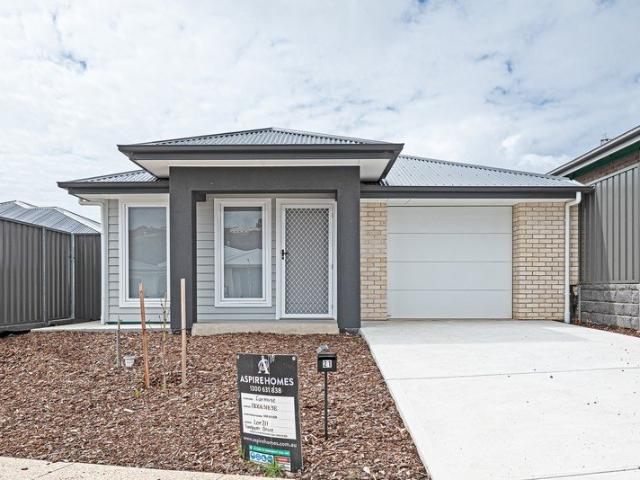 Modern Family Home Offering Comfort & Easy Living in Seascape Estate