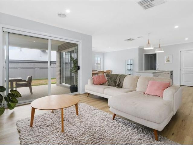 Modern Family Home Offering Space, Style and Comfort!