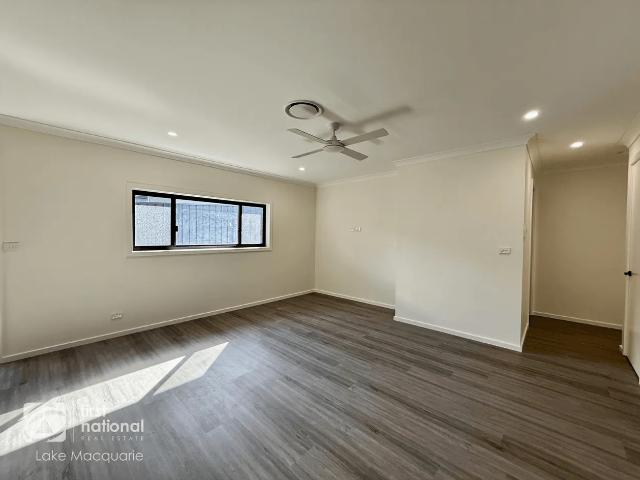 MODERN FAMILY HOME LOW MAINTENANCE