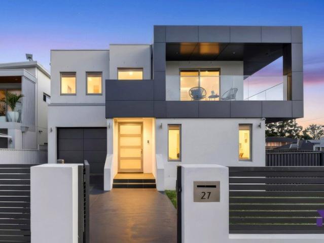 Modern family home reveals a fresh contemporary aesthetic